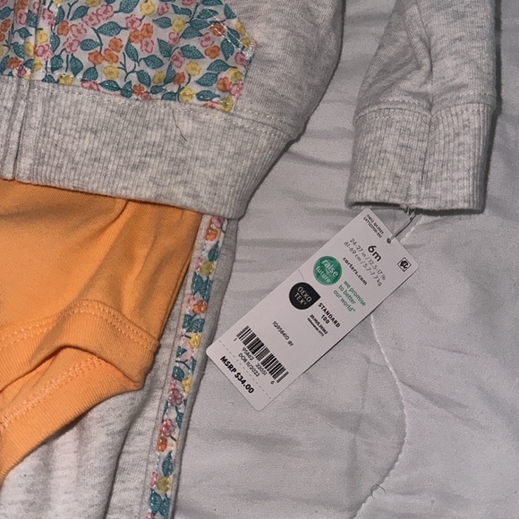 Carter’s baby 3pc Set size 6 month - Picture 4 of 5